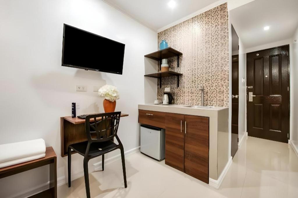Super Oyo Capital O 232 Nest Nano Suites Fort Μακάτι Εξωτερικό φωτογραφία